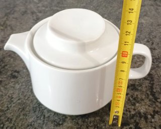 Tetera individual de porcelana blanca