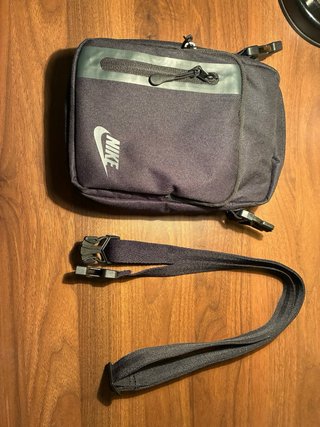 Riñonera Nike sin uso precio negociable