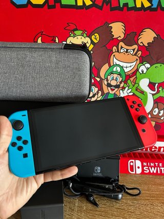 Nintendo Switch Oled + accesorios Originales funda
