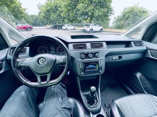 Volkswagen Caddy 2017 full equipe