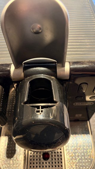 Cafetera De'Longhi Nespresso Lattissima