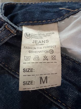 Pantalón corto vaquero hombre M roto estilo baggy