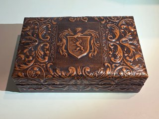 Cajas tabaqueras antiguas cuero repujado y madera