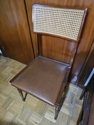 5 Sillas de Comedor Madera y Cuero