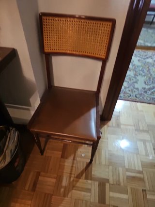 5 Sillas de Comedor Madera y Cuero