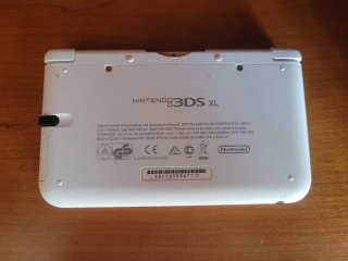 Nintendo 3DS XL Branca + Mario Kart 7