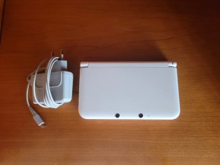 Nintendo 3DS XL Branca + Mario Kart 7