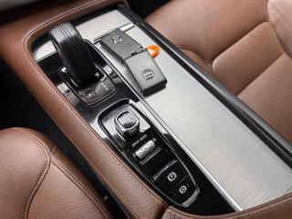 Volvo XC90 2020