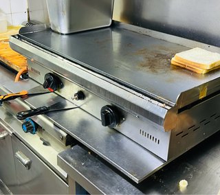 Plancha de gas profesional