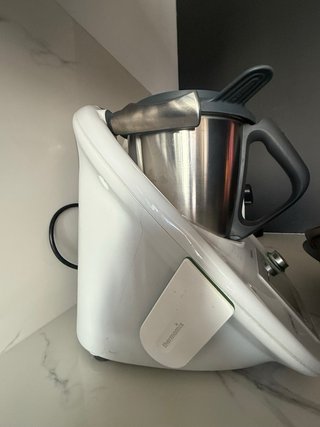 Thermomix TM5 con todos sus complementos