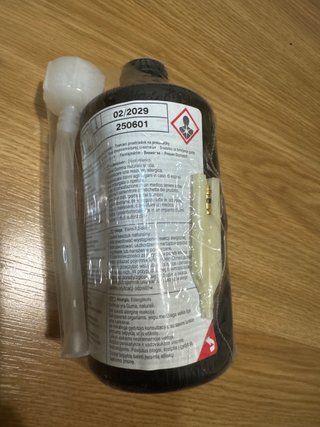 Kit antipinchazos VW + Sellador