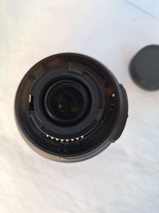 Objetivo Nikon DX 18-105mm VR. No ofertas