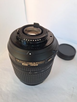 Objetivo Nikon DX 18-105mm VR. No ofertas