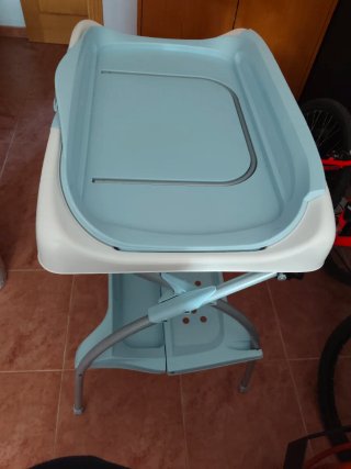 Bañera de bebé con soporte