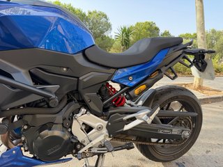 BMW F 900 XR Azul