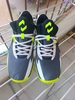 Nike Precision 6 Talla 46 Negro/Blanco/Flúor