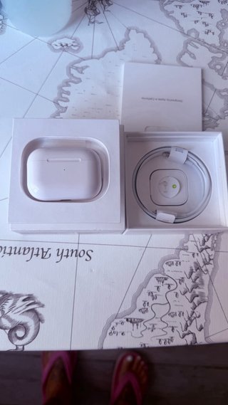 Cascos Inalámbricos Blancos