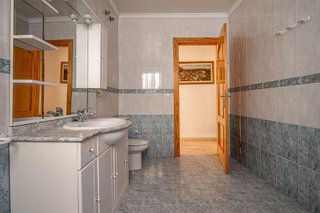 Chalet en venta en Guadix