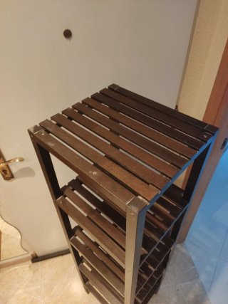 Estantería de madera Ikea marrón