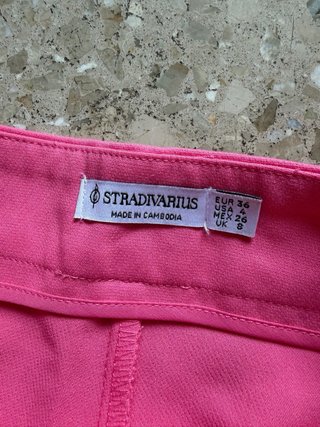 Pantalón culotte rosa Stradivarius