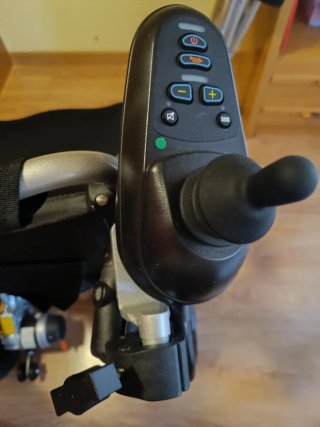 Silla de ruedas eléctrica plegable