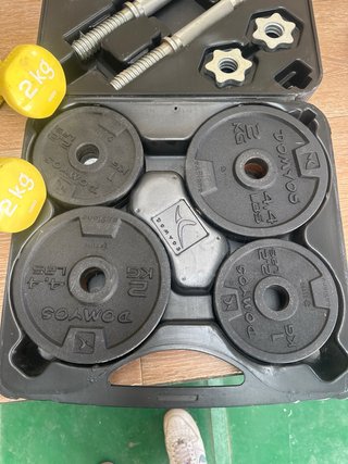 Juego de pesas y mancuernas