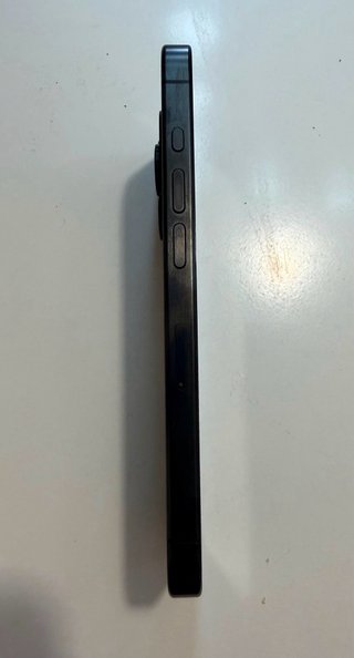 iPhone 15 Pro Negro