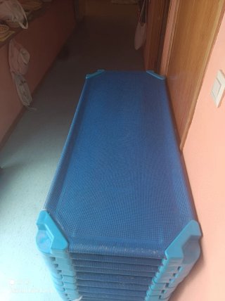 Camitas apilables infantiles.Tengo 24