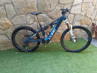 Bicicleta Eléctrica Cube