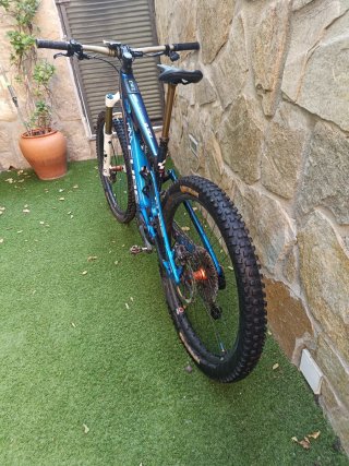 Bicicleta Eléctrica Cube