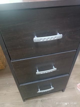 Escritorio madera y metal