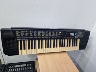 Teclado Yamaha PSR-110 funcionando