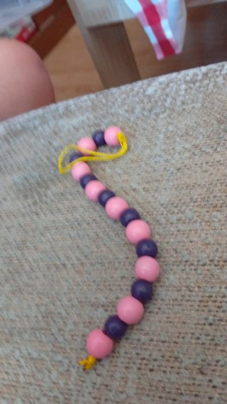 Pulsera y marcapáginas multicolor