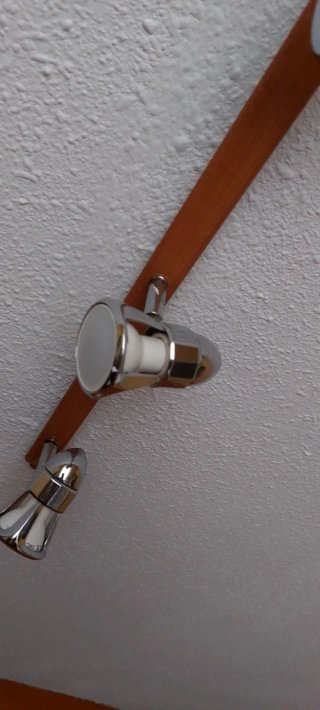 Lámpara de techo 3 focos madera y metal