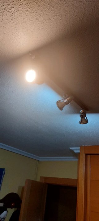 Lámpara de techo 3 focos madera y metal