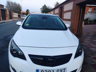 Opel Astra 2010