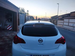 Opel Astra 2010