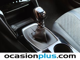 Peugeot 2008 PureTech 100 S&S Allure 75 kW (100 CV)