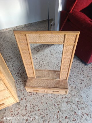 Entradita de mimbre con espejo