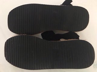 Alpargatas ,sandalias negras esparto y tiras ante.