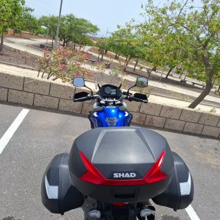 Suzuki V-Strom 650XT Adventure Moto