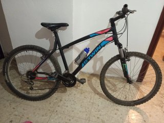 Bicicleta Btwin MTB Nera