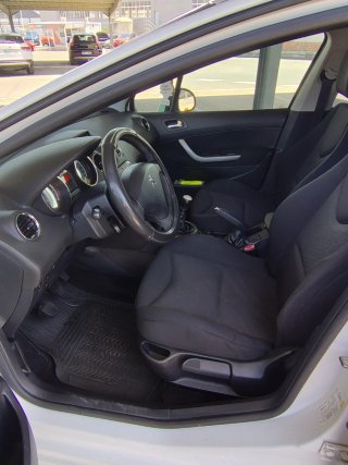 Peugeot 308 sw 2013