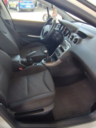 Peugeot 308 sw 2013