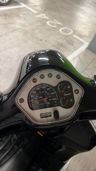 Vespa GTS 300 Super 2008 | 34.500 km | Impecable