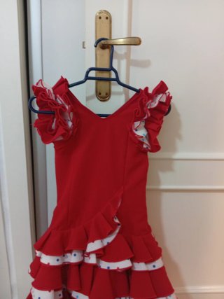 Traje Flamenca Niña Rojo Volantes Lunares