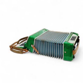 ACORDEON GUERRINI SUPER LUXE COLOR VERDE  + MALETÍN