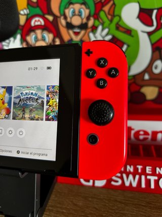 Nintendo Switch Roja + Accesorios