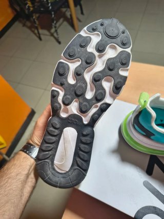 Scarpe Nike Air Max 270