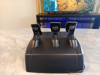 Volante Logitech G29 + Pedales PS4